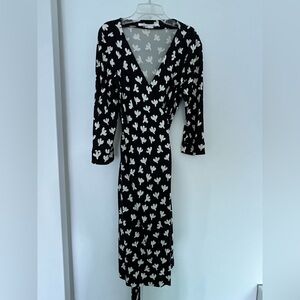Diane Von Furstenberg Black & White Printed Silk Wrap Midi Dress